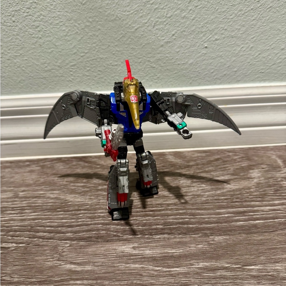 Transformers Generations Power of the Primes Deluxe Class Dinobot Swoop Figure